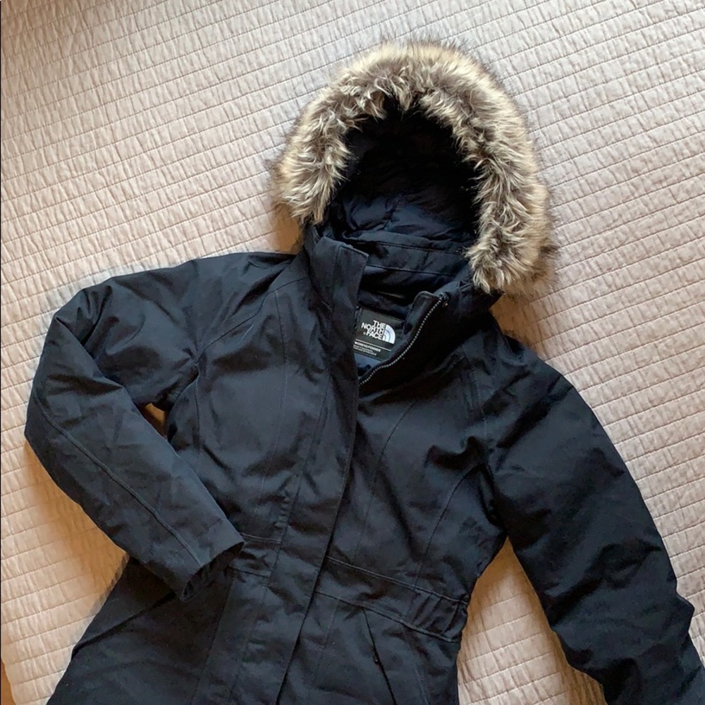 The Northface Women’s arctic down parka Navy xs